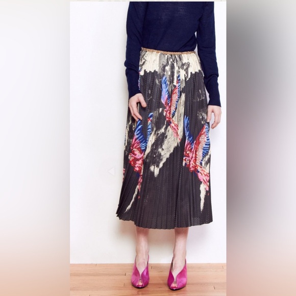 A D’TACHER Dresses & Skirts - A D’ETACHER To Be Detached Athletic Mesh Serifina Skirt Bird Print size US 10